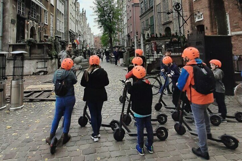 Old Gdańsk Electric Scooter Guided Tour 