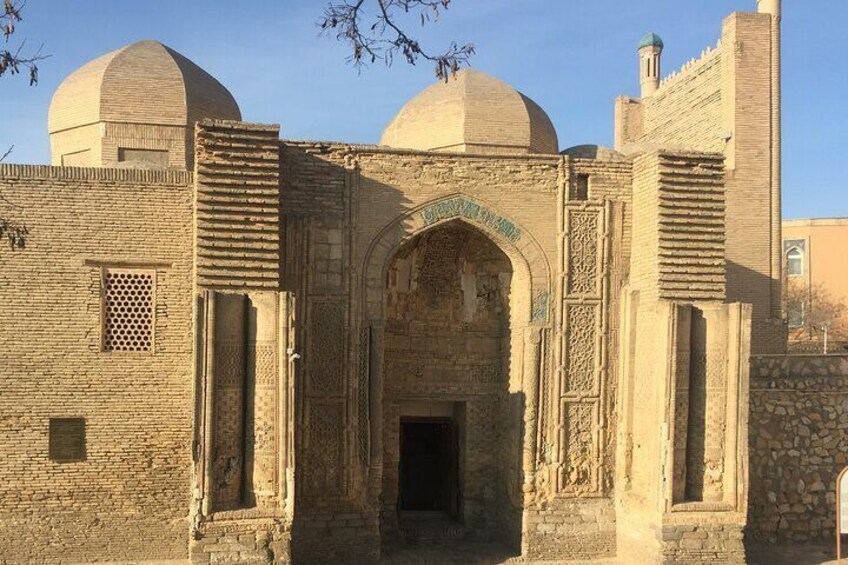 Leisurely Walking Tour in the Old Town of Bukhara