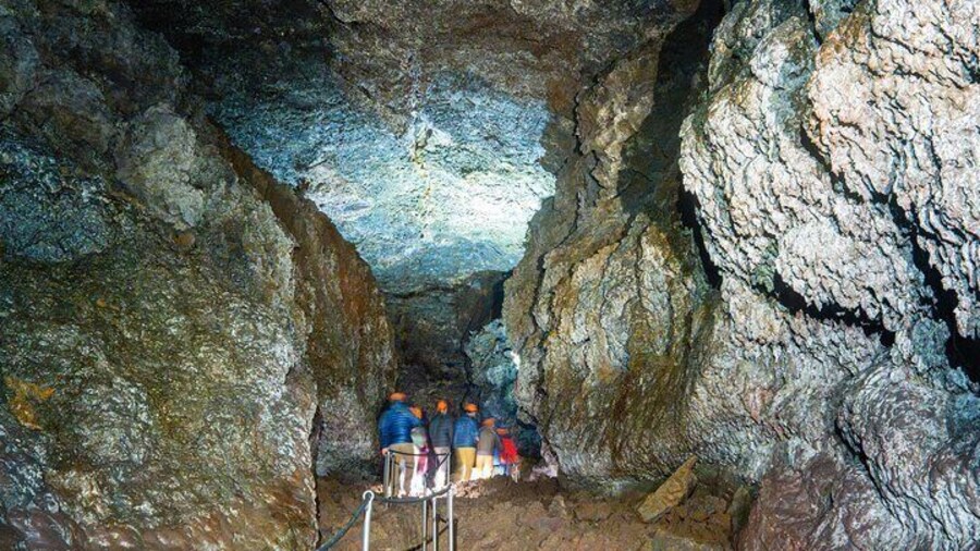 Vatnshellir Cave Tour