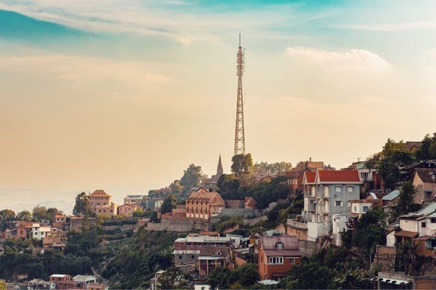 Antananarivo : Custom Walking Tour With A Guide (Private Tour)