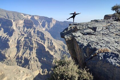 Private Full-Day Balcony Walk at Jebel Sham-Grand Canyon of Oman