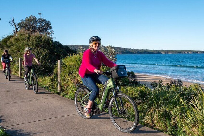 2-Hour Eden Guided E-Bike Tour Around Lake Curalo