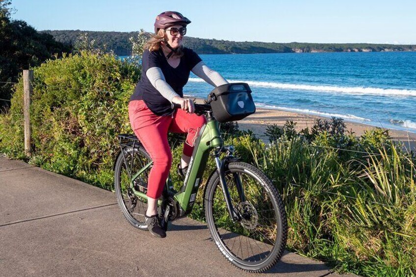 2-Hour Eden Guided E-Bike Tour Around Lake Curalo