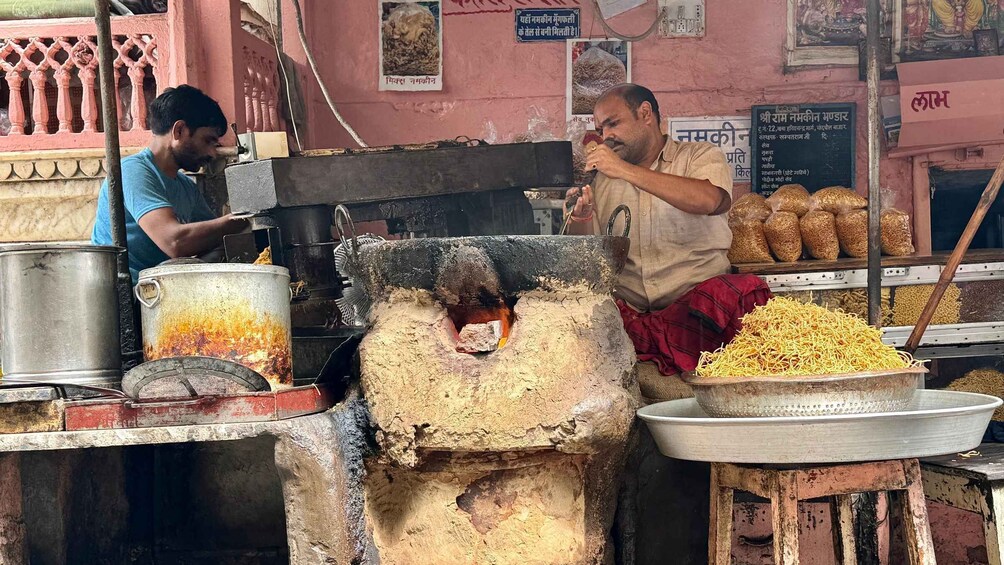 Picture 20 for Activity Heritage Walk & Street Food Tasting in Jaipur