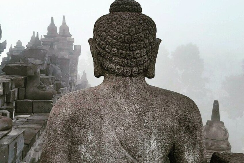 Yogyakarta : Borobudur Temple and Prambanan Temple Day Tour 