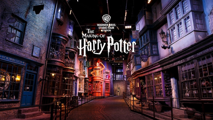 The Making of Harry Potter: Warner Bros. Studio Tour & Escorted Transfer