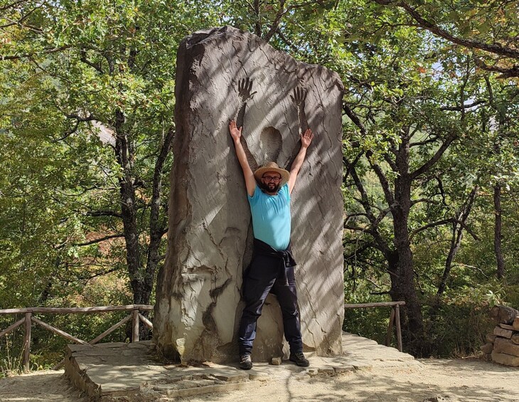 Seven Stones Hiking Tour: From Castelmezzano to Pietrapertosa and Back