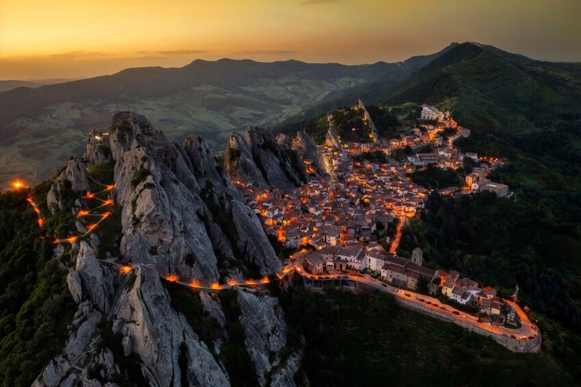 Tour in the cities of Castelmezzano and Pietrapertosa
