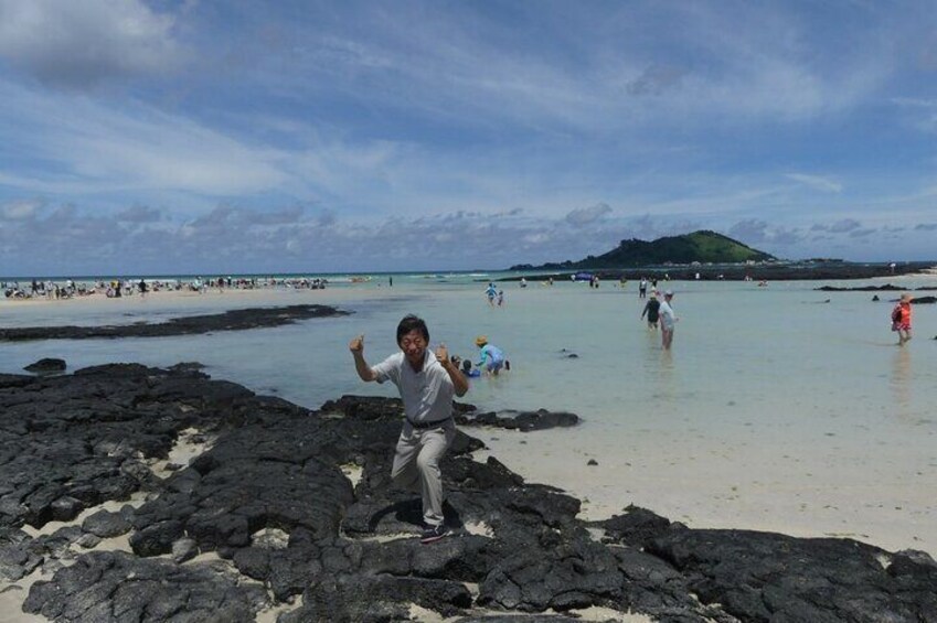 Jeju airport start & west tour & drop off in seogwipo(Jeju city) 