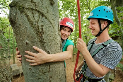 AbenteuerPark Potsdam: Abenteuer Klettern in den Bäumen