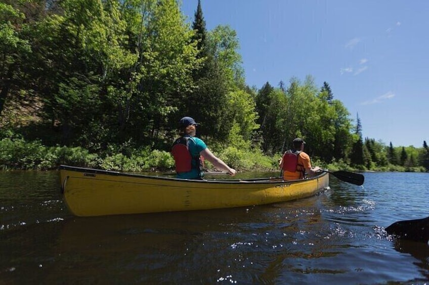 Canoe-hike day with departure from Montreal