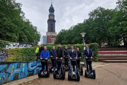 Tour nocturno guiado de 2 horas en Segway por Hamburgo