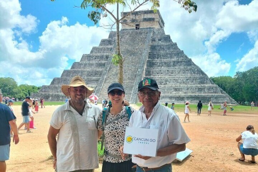 Chichen Itza Guided Group Walking Tour - Last minute booking