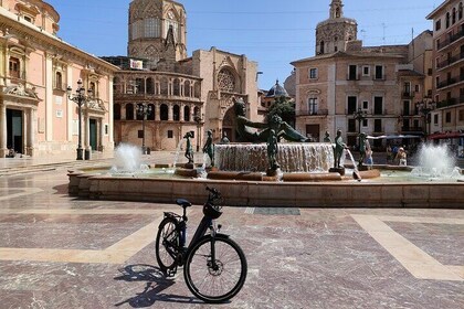 Grand City Bike Tour of Valencia