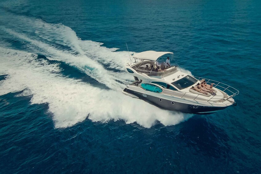 Picture 3 for Activity El Cielo Cozumel: 9h Yacht 43´ Azimut Luxury
