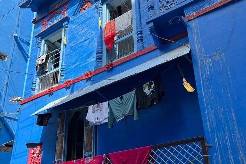 Local Culture and Blue City Private Guided Tour with Breakfast