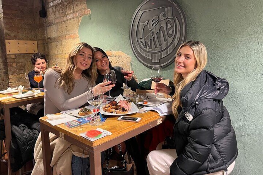 Guided, FUN Wine Tasting in Napoli