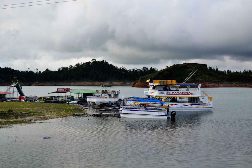 Picture 3 for Activity From Medellin: Guatape Day Trip