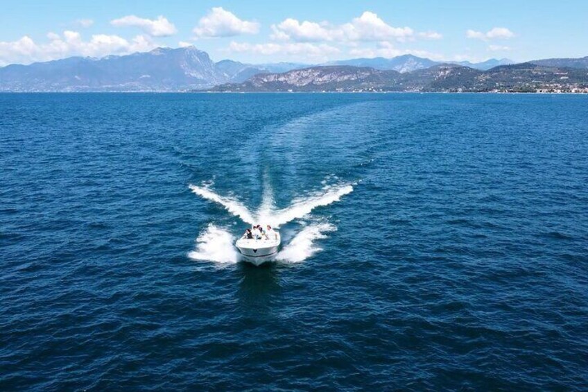 4-Hour Boat Tour on Lake Garda from Lazise