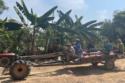Private Rural Fishing, Cycling, and Lorry Experience in Siem Reap