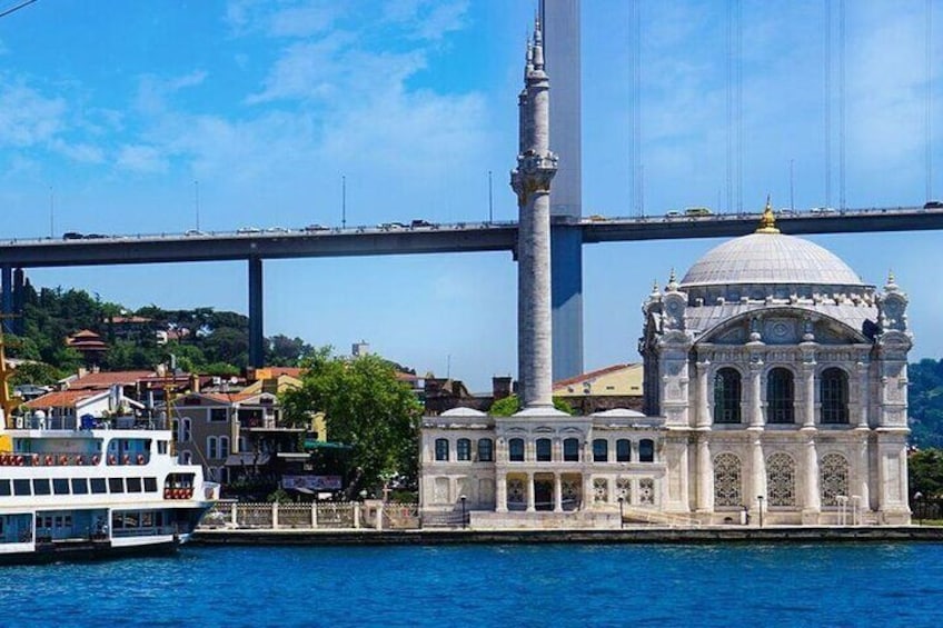 4-Hour Bosphorus Morning Guided Cruise 