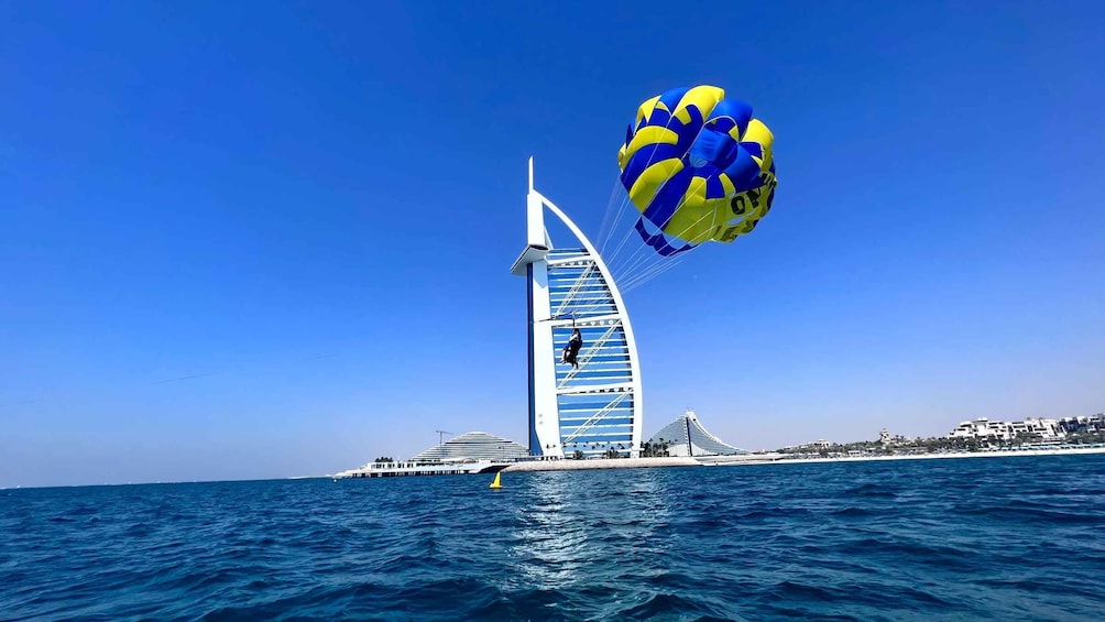 Dubai: Parasailing Adventure with Stunning Burj Al Arab View