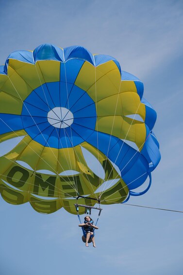 Picture 5 for Activity Dubai: Burj Al Arab View Parasailing Experience