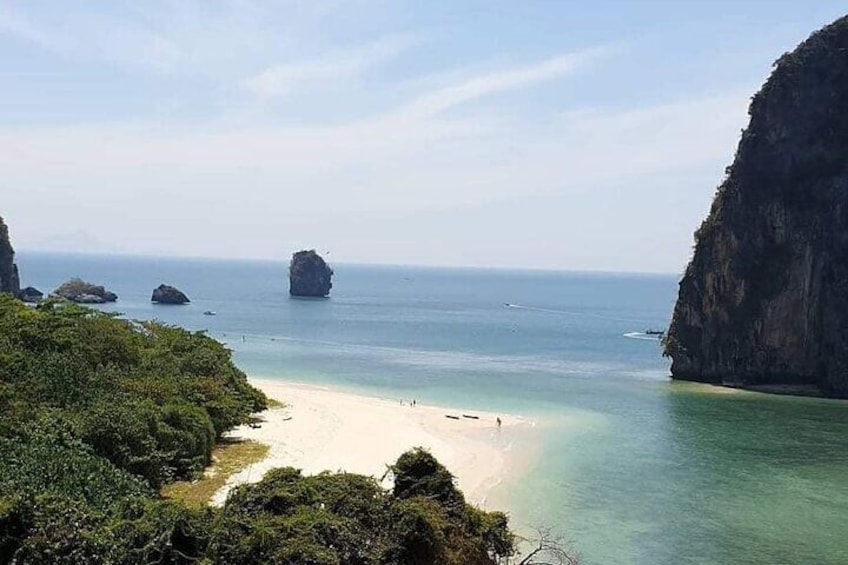 Private Railay and 4 Island Tour by Longtail Boat