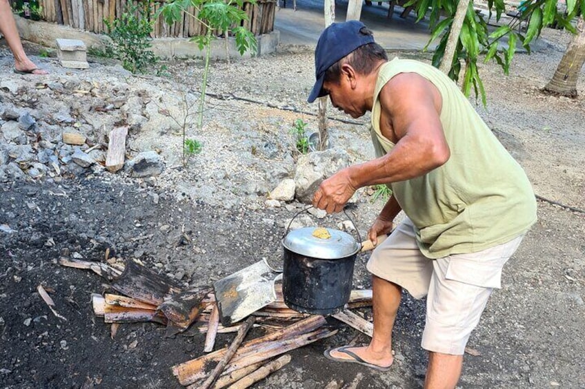 The real way to cook the famous "Cochinita Pibill"