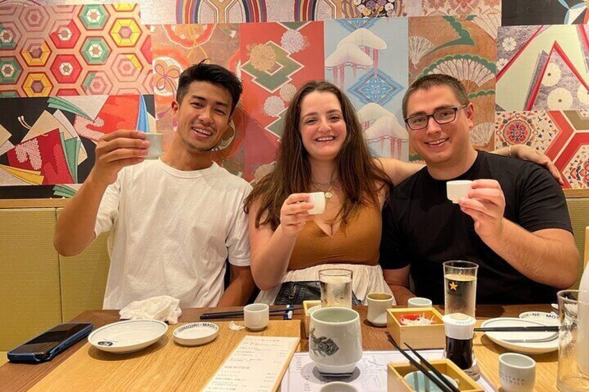 3-Hour Tokyo Local Bar and Izakaya Crawl Tour in Shibuya Area