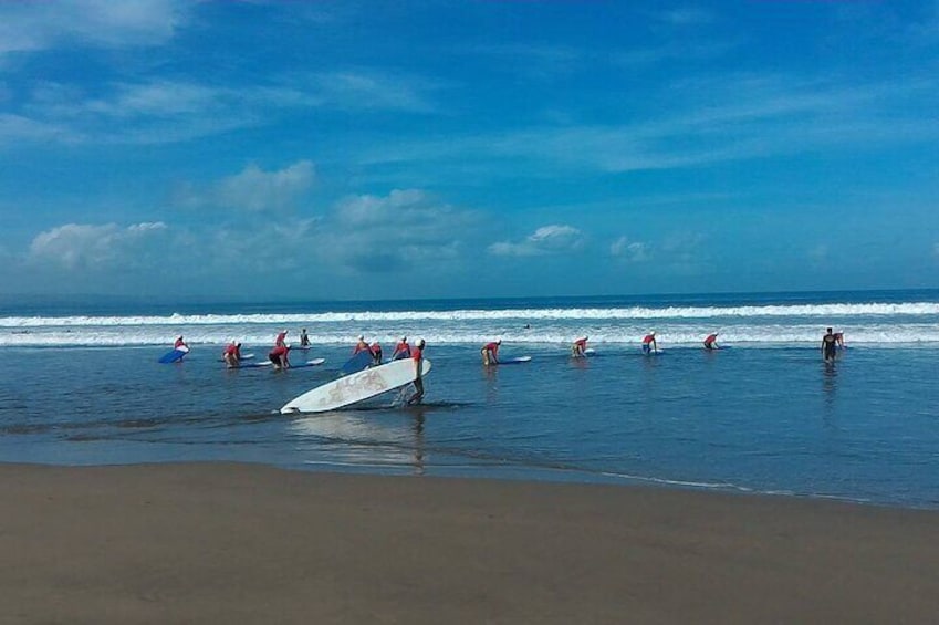 2-Hours Private Bali Surf Lesson in Seminyak Beach