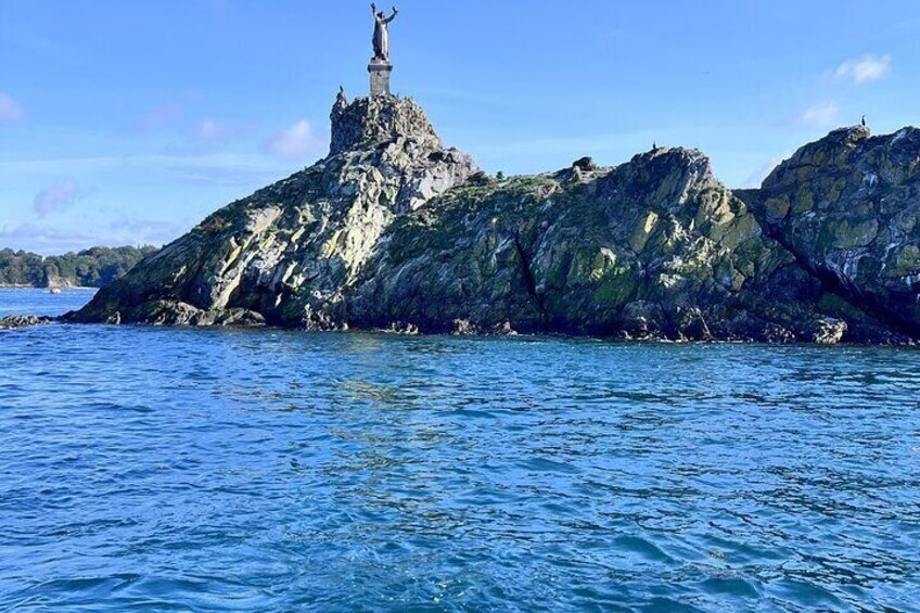 Saint-Malo: 1h30 guided boat trip 