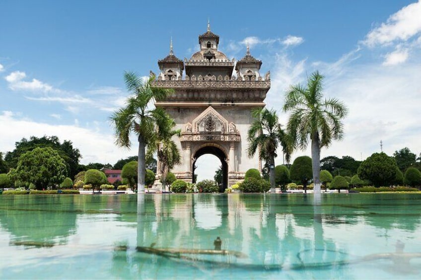 Private Custom Tour with a Local Guide in Vientiane