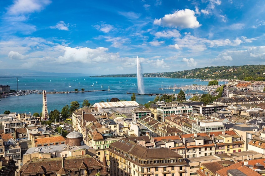 Geneva Old Town In-App Audio Tour: Europe's Most Elegant City