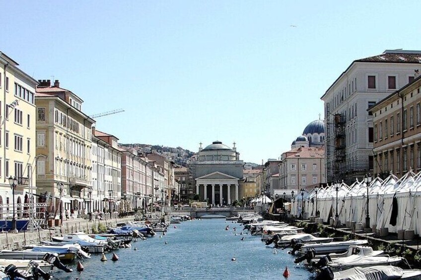 Private Transfer From Venice to Trieste with a 2 Hour Stop