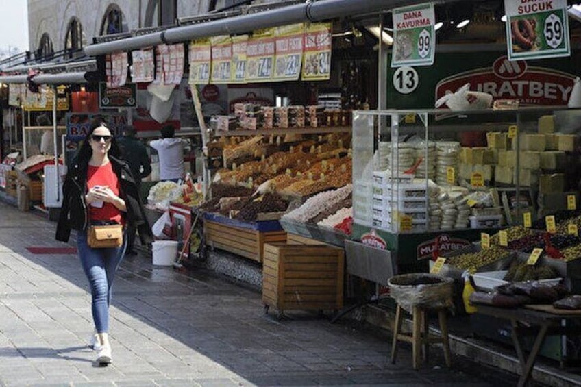Istanbul Private Tour: Taste of Local Food 