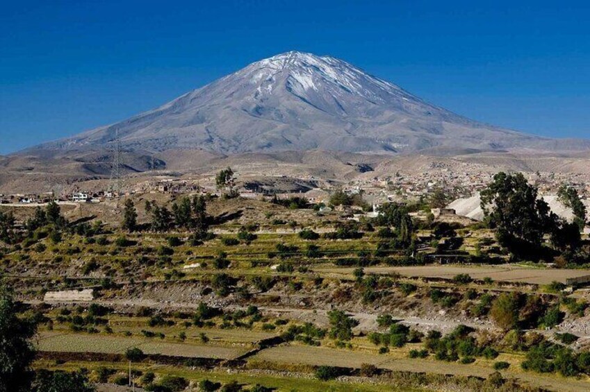 Strategic point to see the Volcanoes