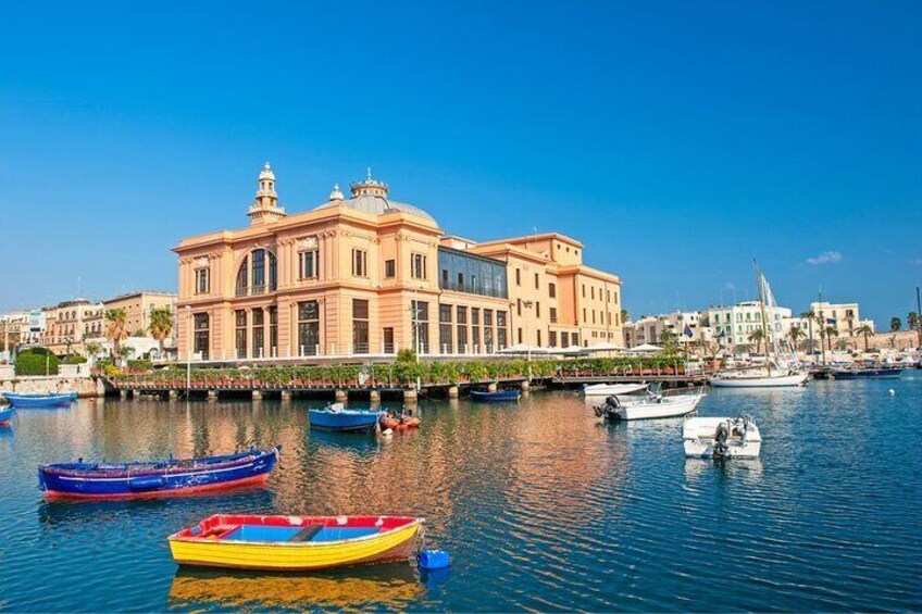Private Scavenger Hunt in Bari