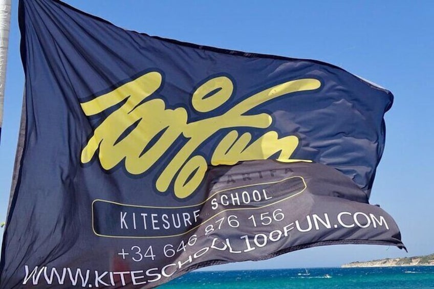 Private Kitesurf lessons. Semi-Private Kitesurfing lessons. Fee.