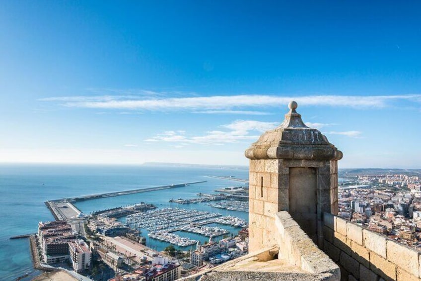 3-Hour Private Walking Tour with a Local Alicante Guide