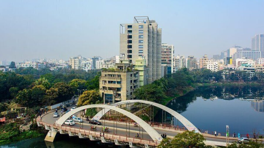 Private custom tour with a local guide Dhaka