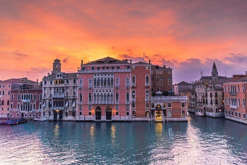 Private Transfer From Trieste to Venice with a 2 Hour Stop