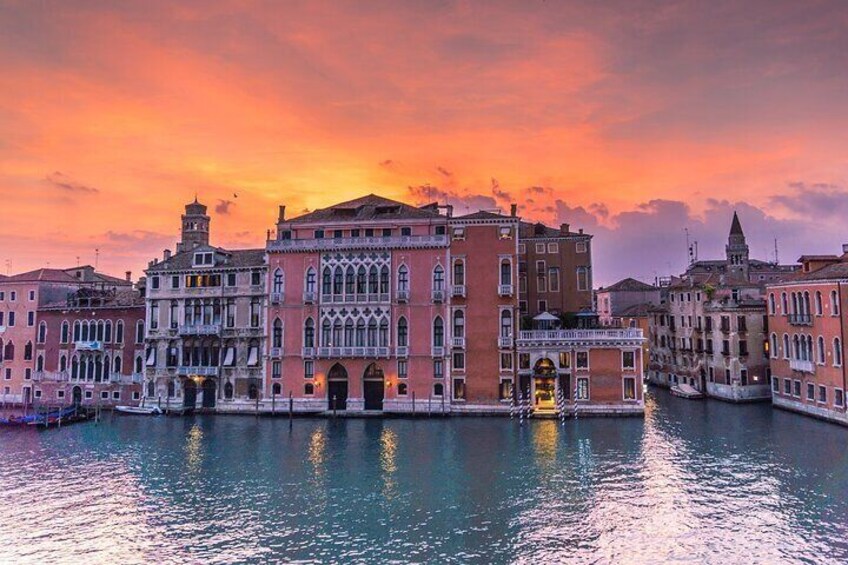 Private Transfer From Trieste to Venice with a 2 Hour Stop