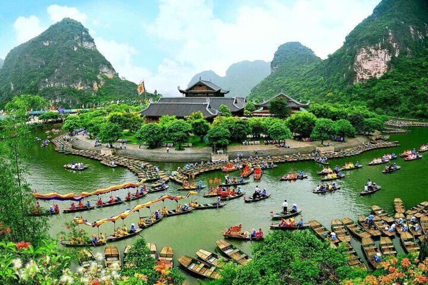 Uncover the Best of Ninh Binh in Just One Day – Private Tour 
