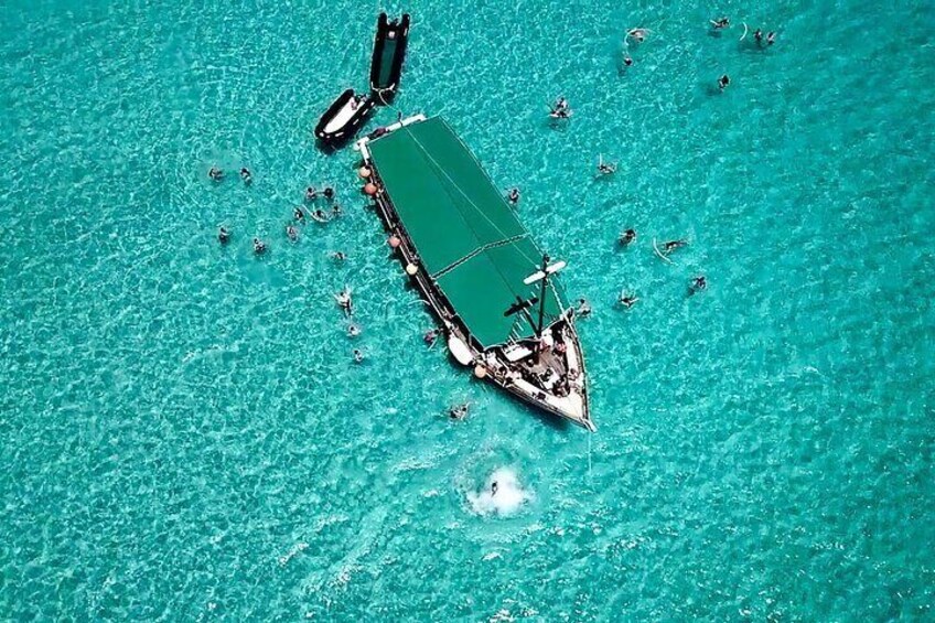 Don Juan Boat Trip in Arraial do Cabo