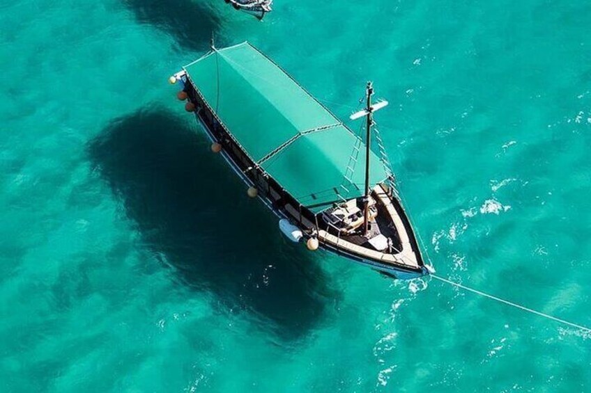 Saveiro Boat Trip in Arraial do Cabo