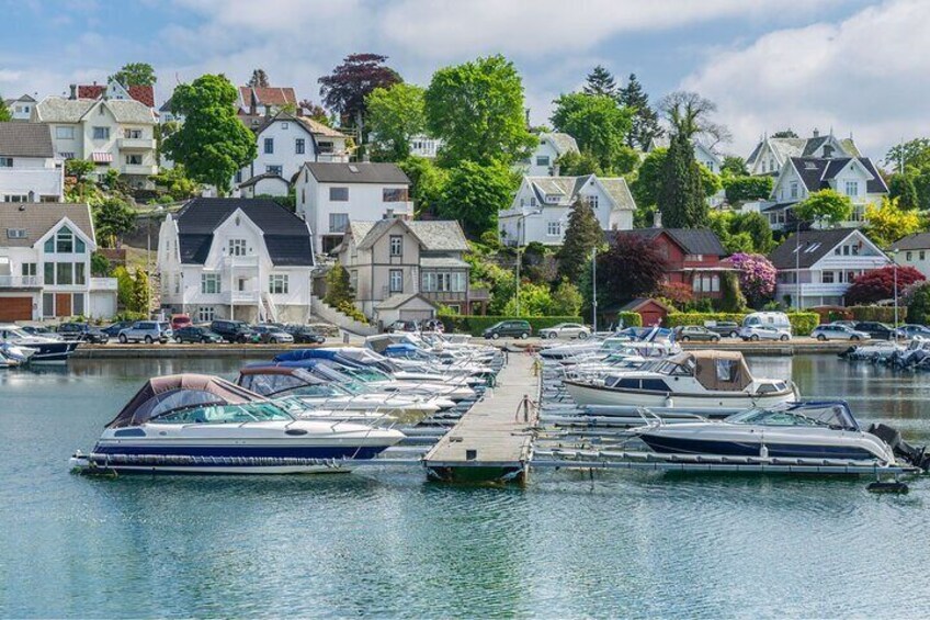 Private Custom Walking Tour with a Local Guide in Stavanger