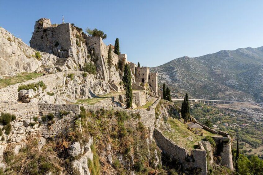 Klis Fortress Half-Day Guided Tour with Lunch from Split