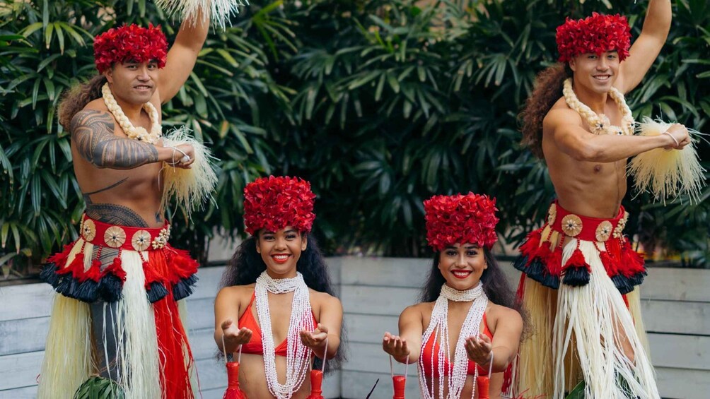 Picture 4 for Activity Oahu: Pa'ina Luau Waikiki at Waikiki Beach Marriott Resort