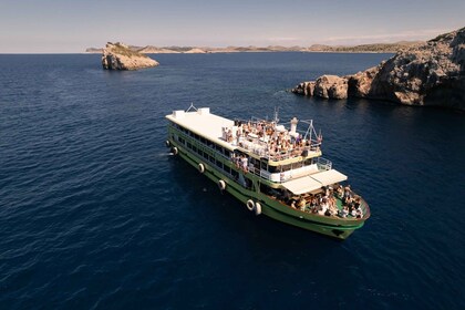 Zadar: Excursión en barco al PN Kornati con parada en Lavdara y Ugljan